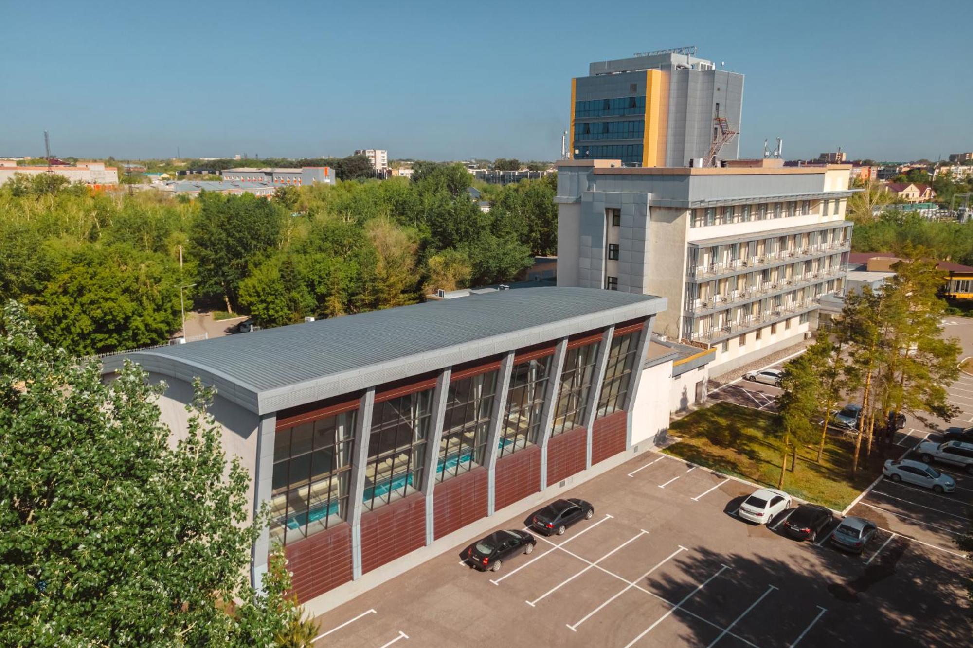 Cosmonaut Hotel Karagandy Exterior foto